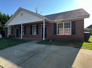 732 Peachtree St, Gastonia, NC 28054