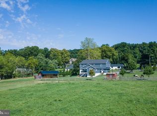 5268 Diem Rd, New Holland, PA 17557