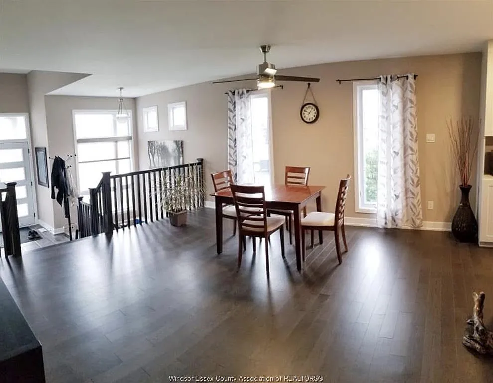 3 bed, 2.5 bath, $2,100 — Photo 3