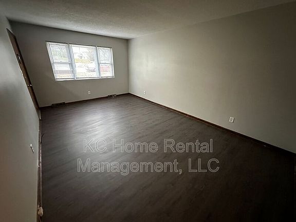 4th image of 1835 N 77th St