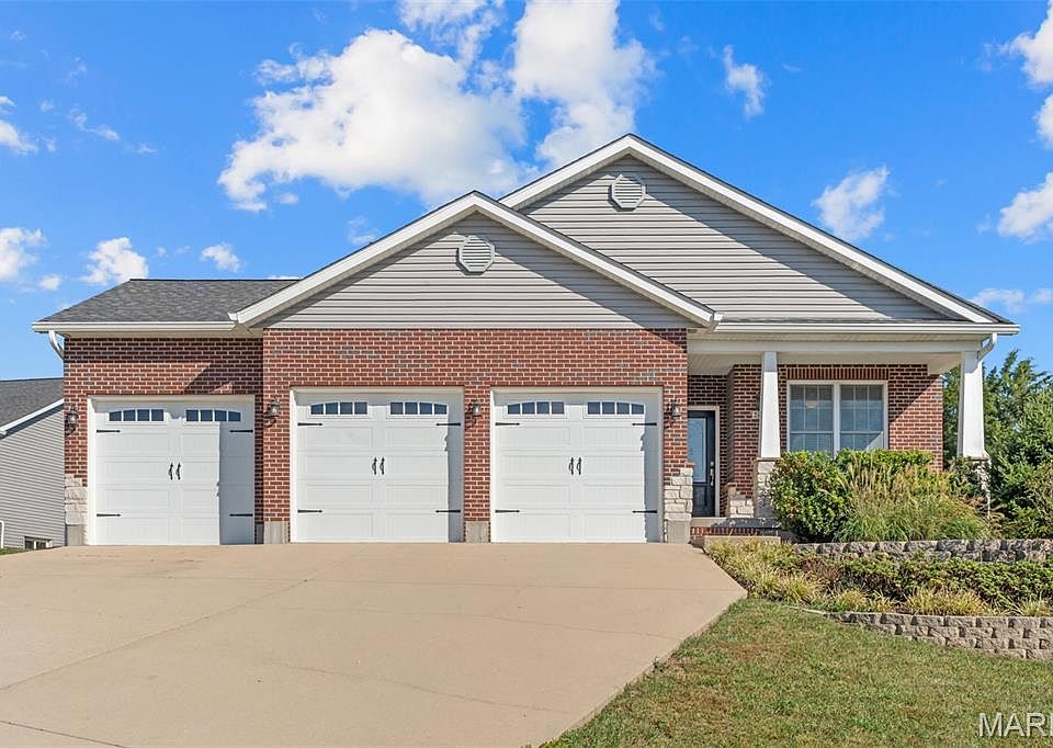 1st image of 242 Millstone Ct