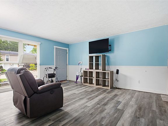 4th image of 4799 Scothills Dr