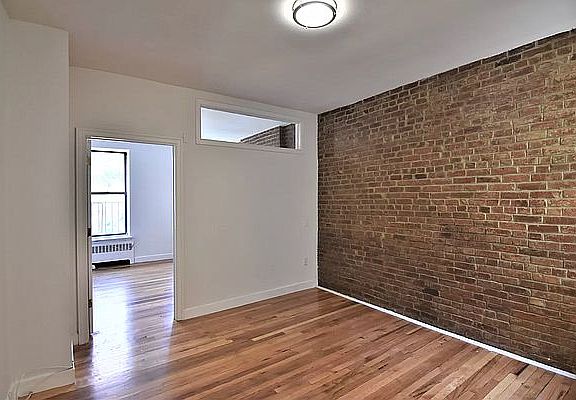 2nd image of 35 Morningside Ave APT 51