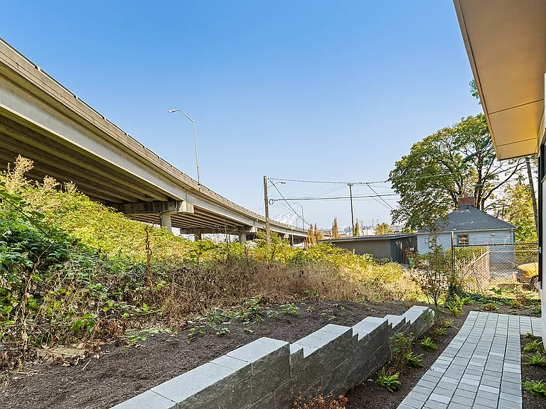 3018 SW Orleans St — Photo 23