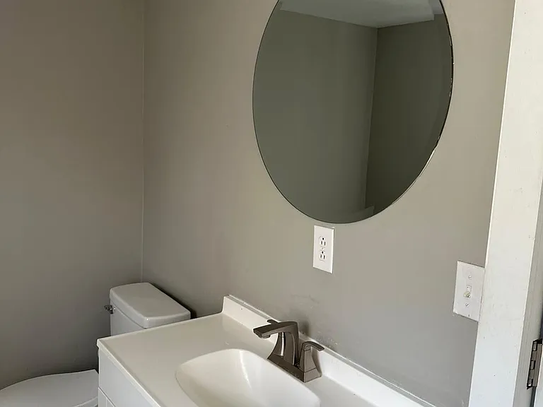314 Madison Ave — Photo 10