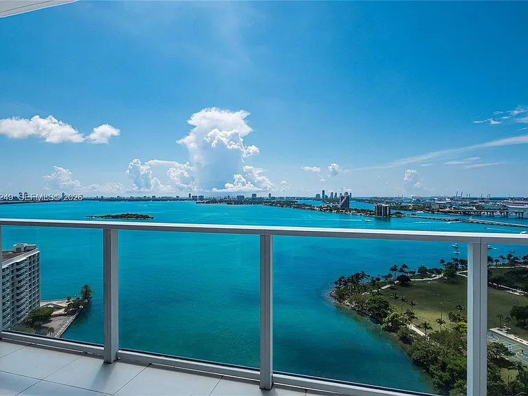 2020 N Bayshore Dr #3904 — Photo 21