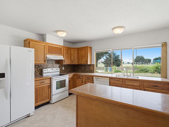 4th image of 5052 Arbor Glen Rd