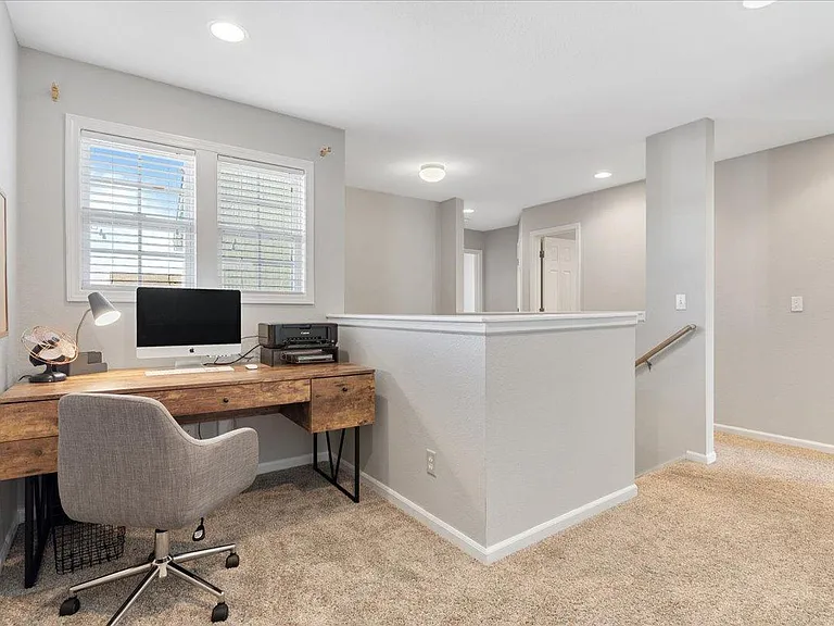 461 Dogwood Ct — Photo 17