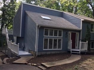 336 Station St, Coventry, RI 02816