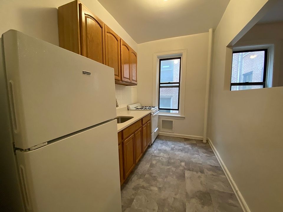 1st image of 28-23 42nd St #B3