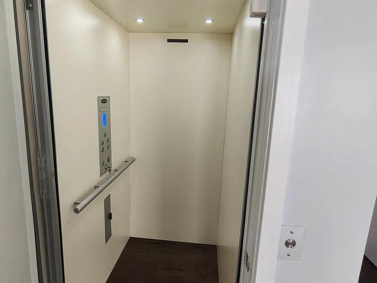 3115 Parkview Walk — Photo 4