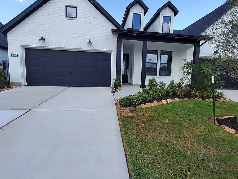 2106 Grapewood Ln — Photo 5
