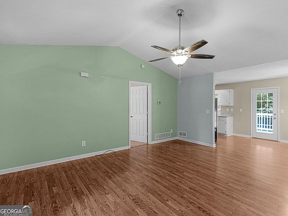 5th image of 1176 Minter Rd
