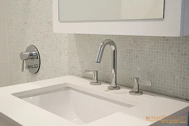 Rented by aptsandlofts.com