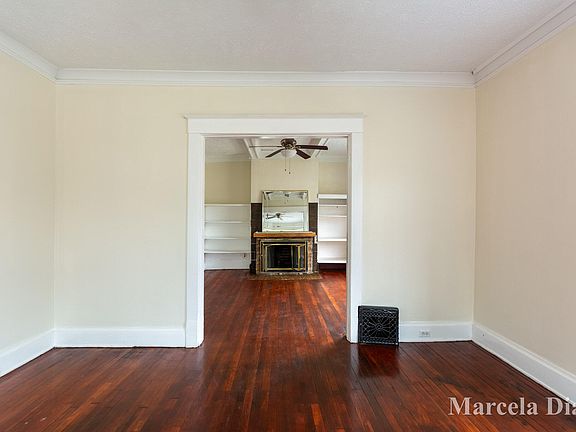 5th image of 900 Watkins St SE