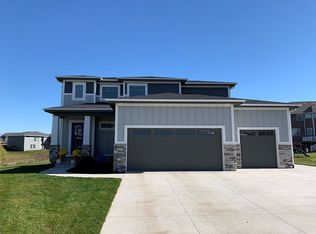 2535 Webster Cir, Van Meter, IA 50261