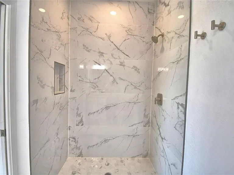 7951 Sarasota Dr #B — Photo 25