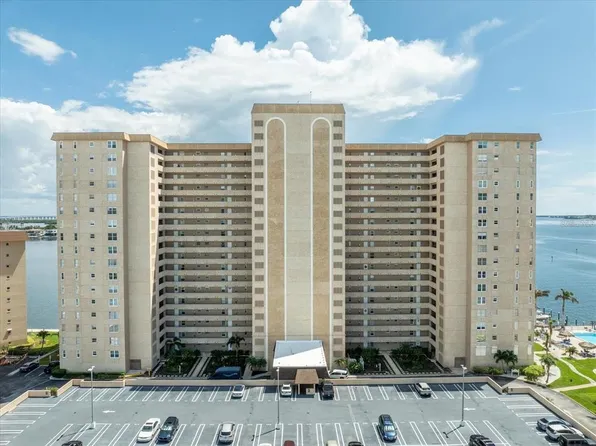 5200 Brittany Dr S, Saint Petersburg, FL