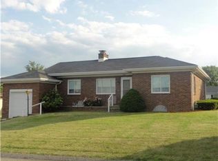 222 Vermont Ave, Greensburg, PA 15601