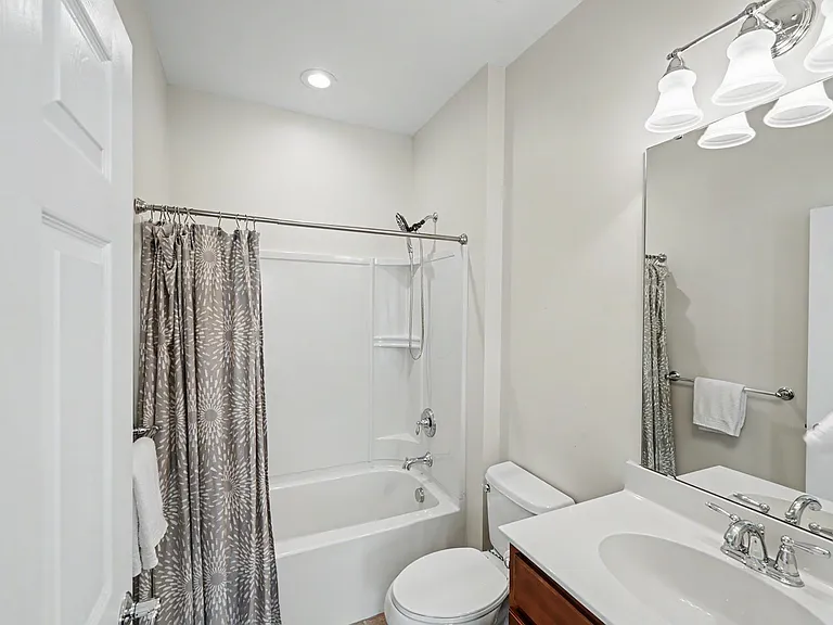 9009 Smokey Hill Ln — Photo 4
