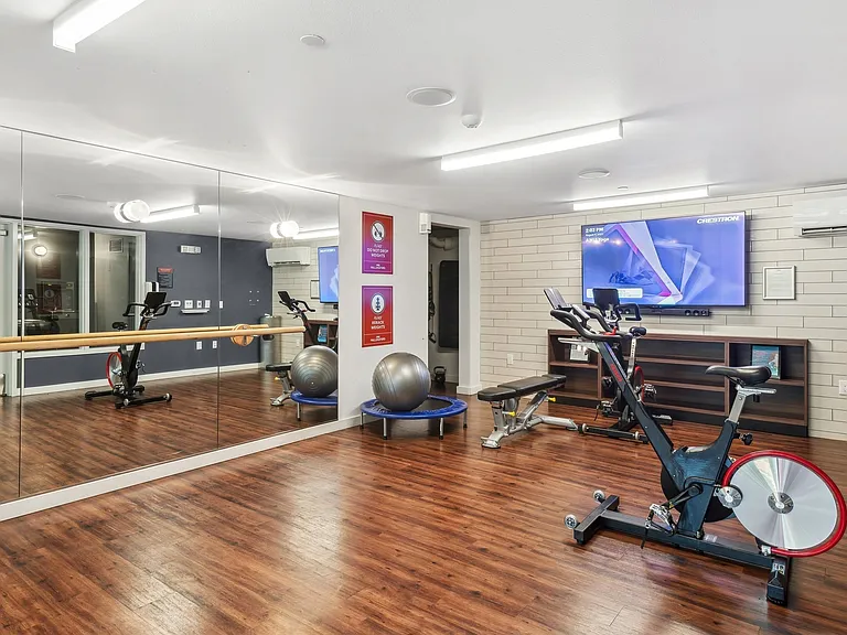 02_Wallingford_amenity_spin yoga