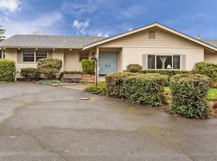 541 Pierce Rd, Medford, OR 97504