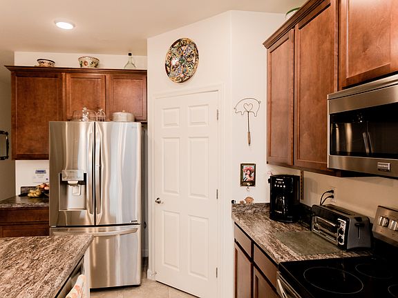 3rd image of 10343 S Keegan Ave