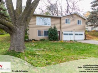 1601 131st St W, Burnsville, MN 55337