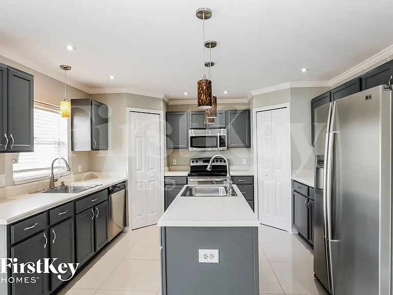 3108 Sky St — Photo 5