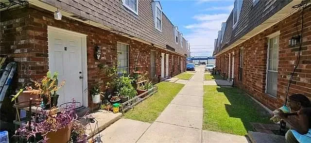 1408 Hickory Ave