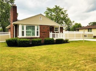 1097 Maryvale Dr, Cheektowaga, NY 14225