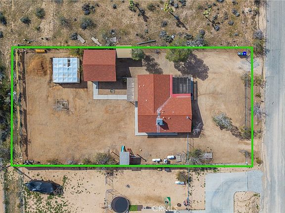 3rd image of 58331 Caliente St