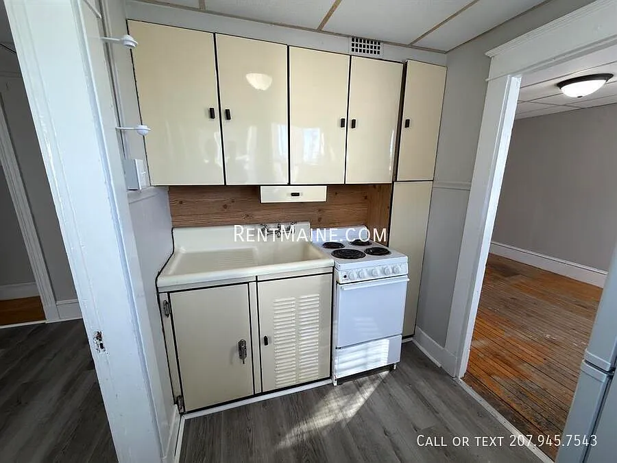 1 bed, $1,000 — Photo 3