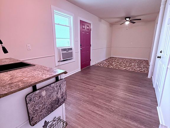 5th image of 511 N B Street