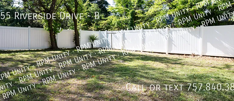 3555 Riverside Dr #B — Photo 7