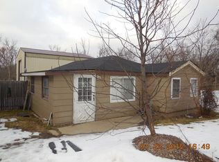 38W166 Hopps Rd, Elgin, IL 60124