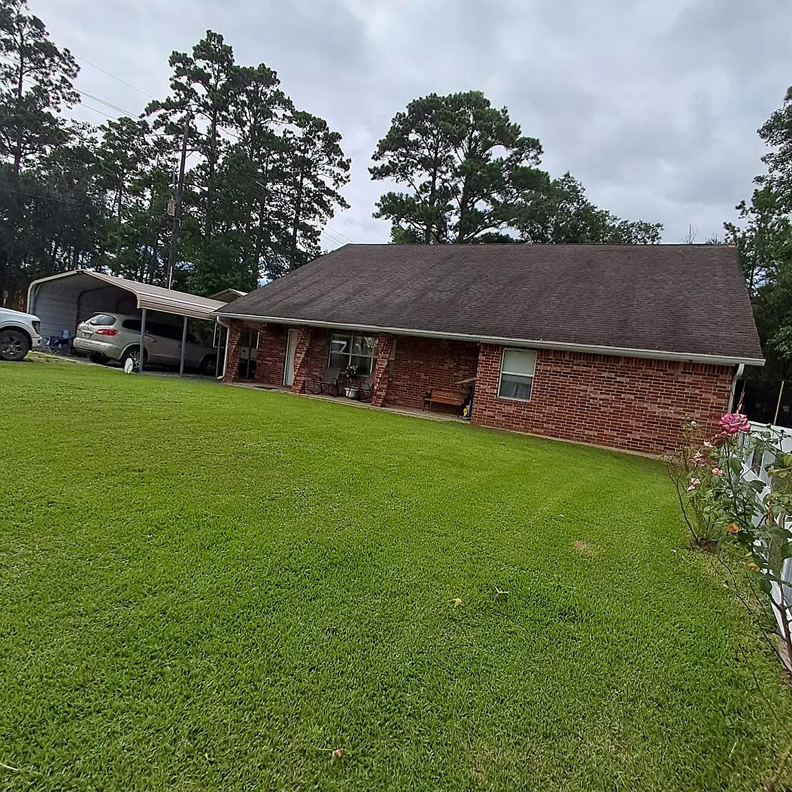 4 bed, 3.0 bath, 3155 sqft, $2,200 — Photo 3