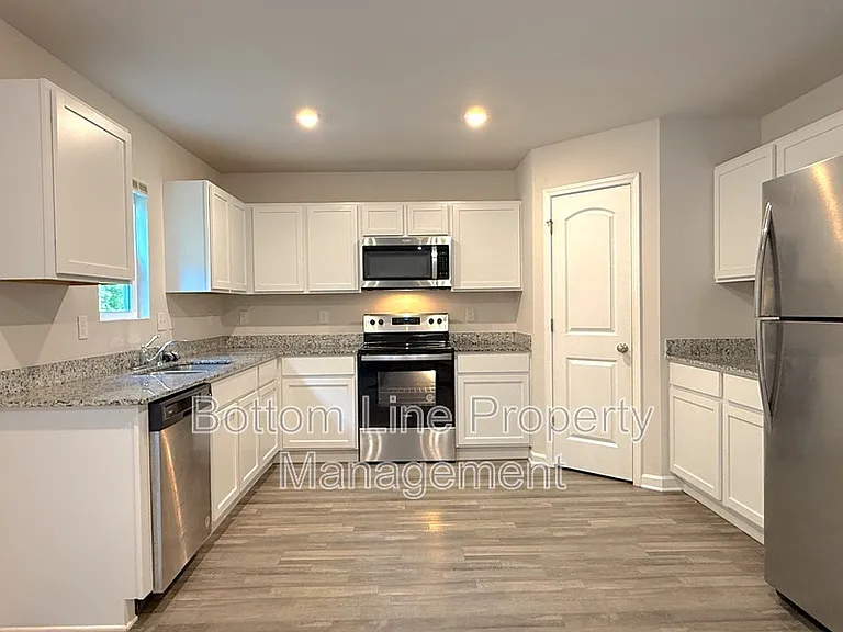 5080 Grain Ct — Photo 10