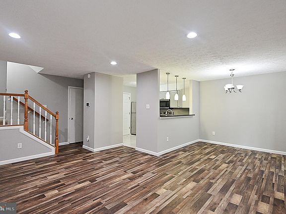 4th image of 3804 El Camino Pl Unit 5