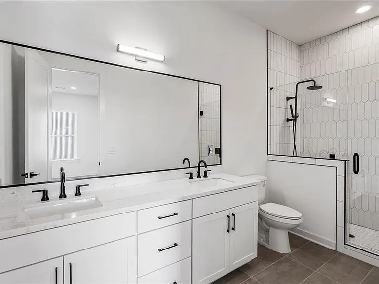 417 E College Ave #201 — Photo 8