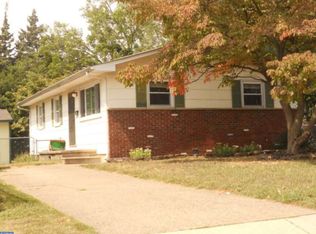 811 Huntington Ave, Glendora, NJ 08029