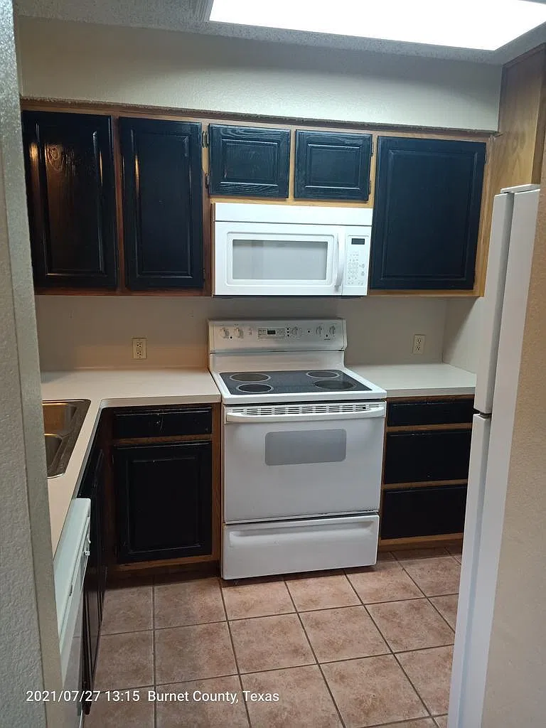2 bed, 1.5 bath, 1140 sqft, $1,195 — Photo 4