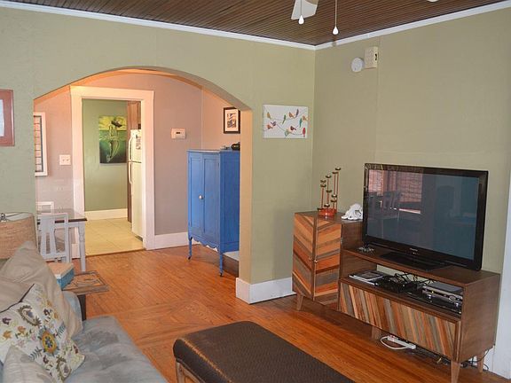 3rd image of 409 N 12th Ave