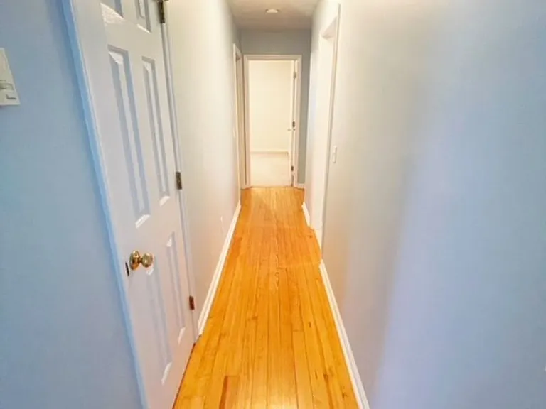 106 E Luther Ave — Photo 4