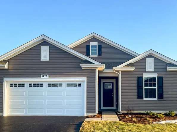 809 Mesa Ln, Pingree Grove, IL 60140