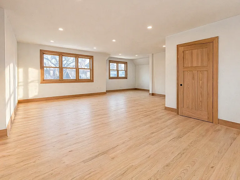 112 S Hancock St — Photo 30