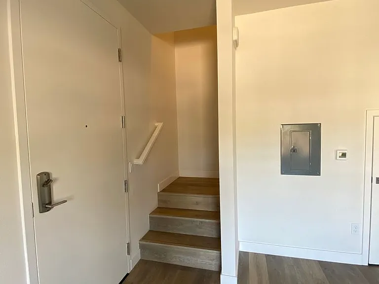 Twin Creeks Apartments — Photo 32