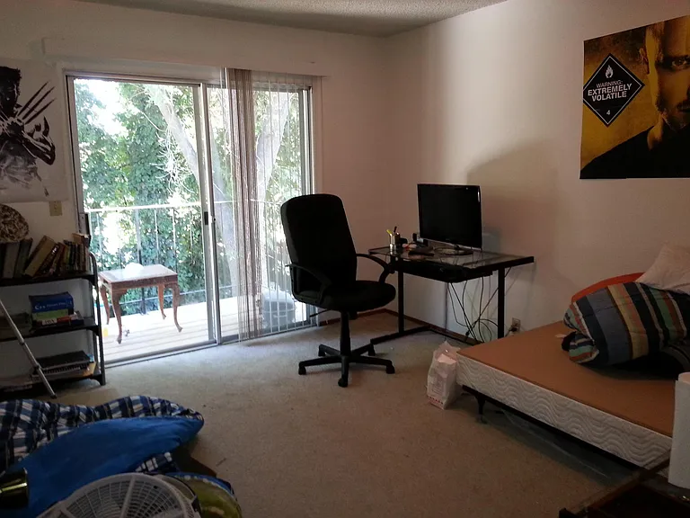1411 Drake Dr #1 — Photo 8