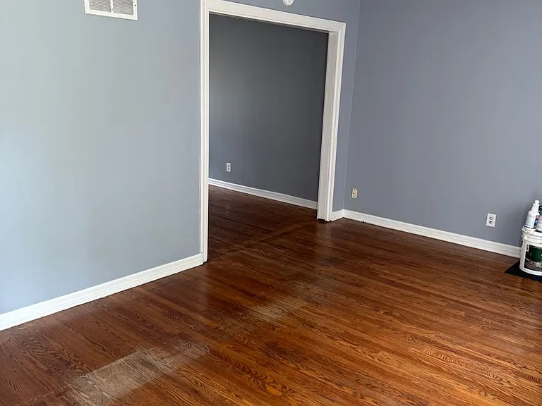 1150 Astoria Dr — Photo 13