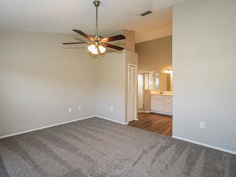 1434 Lakehurst Way — Photo 10